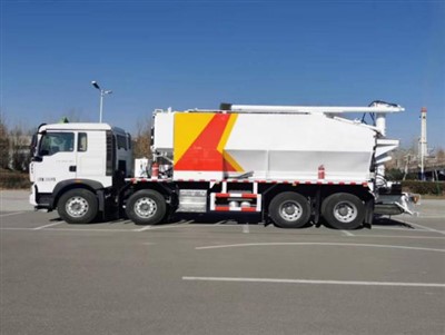 Mišrus sprogstamasis sunkvežimis